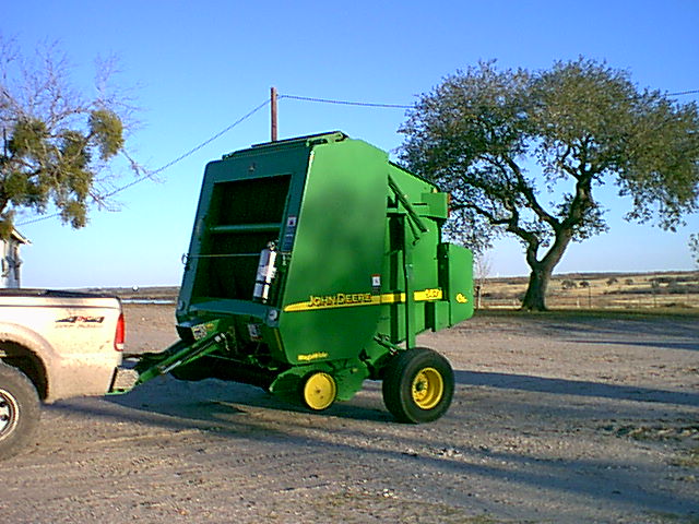 JD-567 Baler